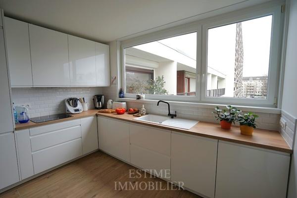 LILLE PARC SAINT-MAUR APPARTEMENT T5 BIS DERNIER ETAGE AVEC GARAGE