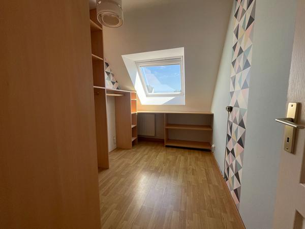 Maison à vendre à PLOEREN 3 chambres 1 bureau  commerces bus écoles