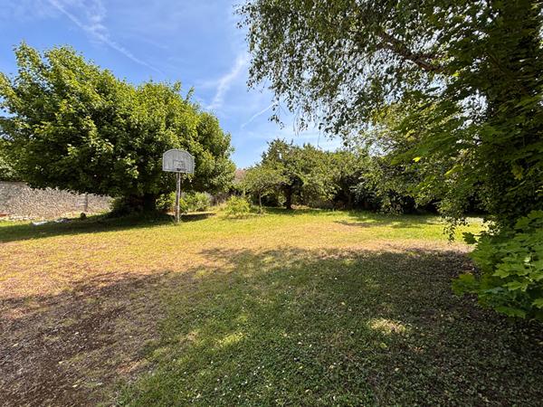 TERRAIN A VENDRE SUR ETAMPES