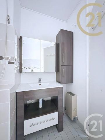Appartement T5 à vendre  5 pièces - 111,84 m 2   MONTELIMAR  - 26