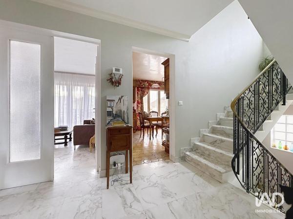 Maison à vendre 7 pièces 196 m² Carrières-sur-Seine