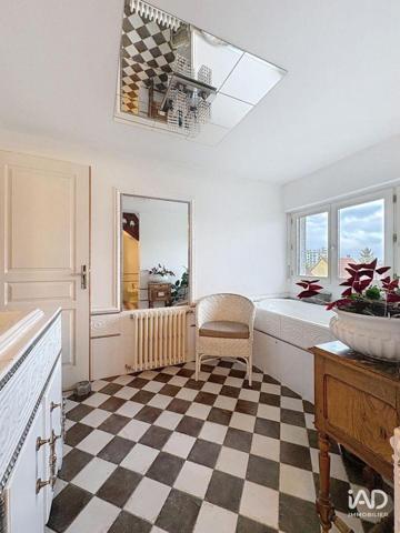 Maison à vendre 7 pièces 196 m² Carrières-sur-Seine