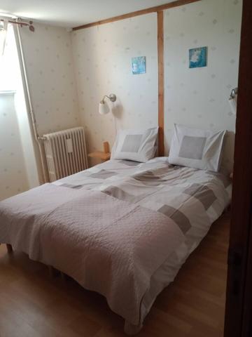 Très bel ensemble sur 6160m2 : Une affaire qui marche !!! 363 000 € H.A.I.*