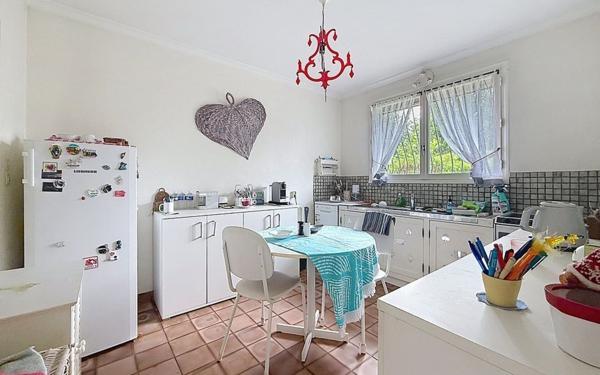 Maison à vendre    5 pièces • 122 m2 Villecresnes