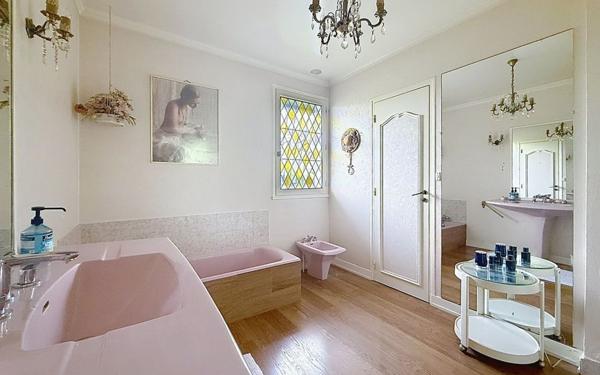 Maison à vendre    5 pièces • 122 m2 Villecresnes