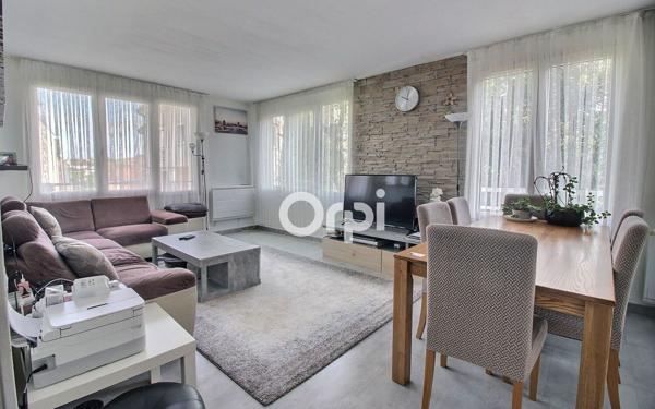 Appartement à louer    4 pièces • 80,43 m2 Viry-Châtillon