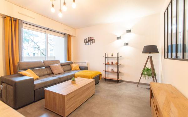 Appartement à louer    4 pièces •  Pau