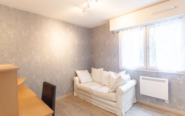 Appartement à louer    4 pièces •  Pau