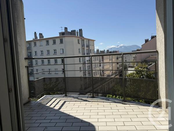 Appartement T4 à vendre  4 pièces - 85 m 2   GRENOBLE  - 38