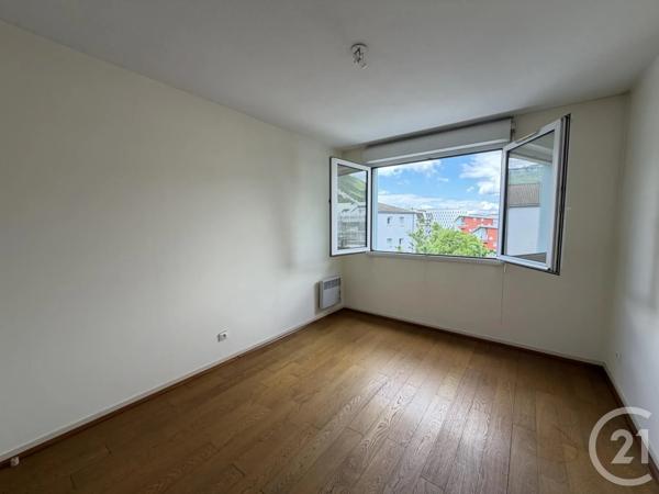 Appartement T4 à vendre  4 pièces - 85 m 2   GRENOBLE  - 38