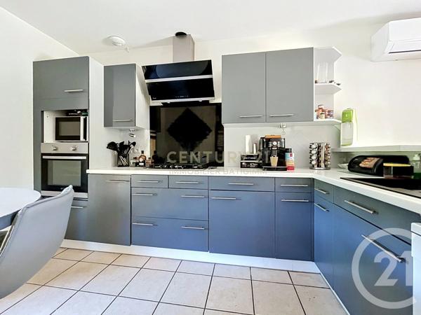 Maison à vendre  6 pièces - 124,09 m 2   VILLEFONTAINE  - 38