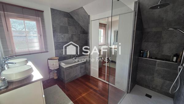 MAISON 201 M2 NOTRE DAME DE BONDEVILLE