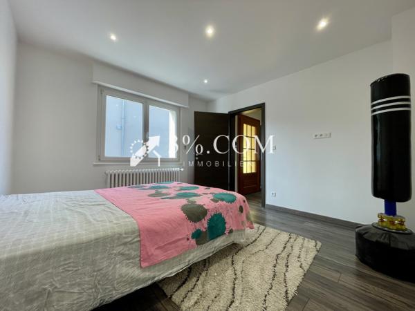 Maison 6 pièce(s) 2 chambre(s) 246 m²