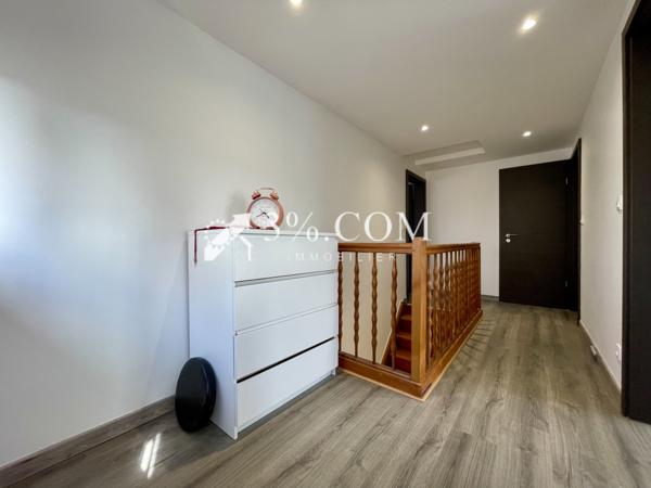 Maison 6 pièce(s) 2 chambre(s) 246 m²