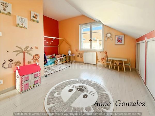 INGRE Centre, charmante Maison de ville T5 entièrement rénovée implantée sur un jardin de 377m2 avec piscine chauffée, dépendance et garage double