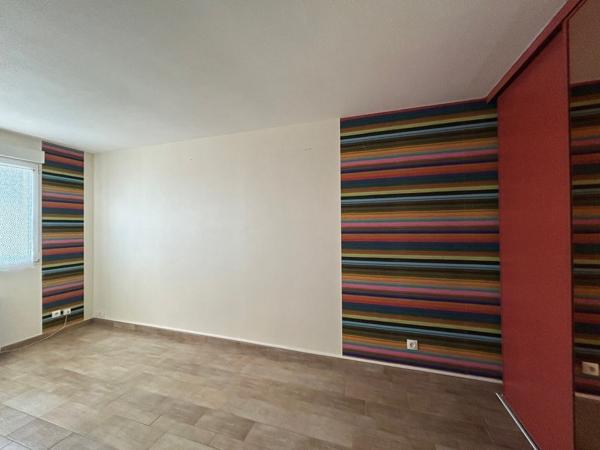 Villers les Nancy, 145K€, Appart 61m2 balcon, cave garage. pas de tx.