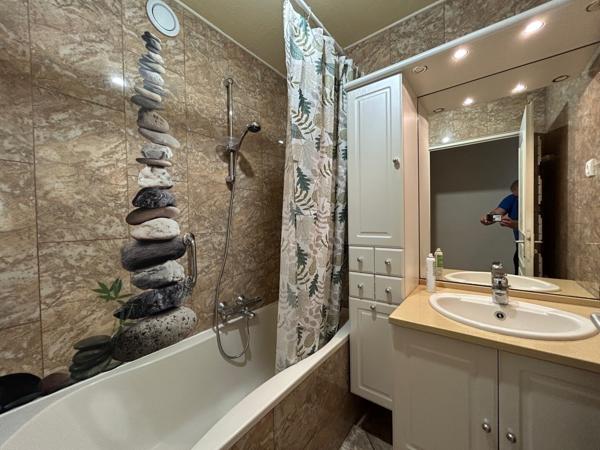 Villers les Nancy, 145K€, Appart 61m2 balcon, cave garage. pas de tx.