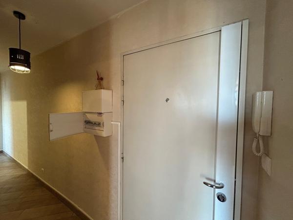 Villers les Nancy, 145K€, Appart 61m2 balcon, cave garage. pas de tx.