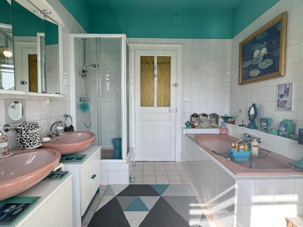 Appartement T5 dans immeuble de caractère