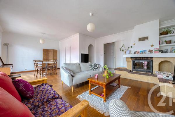 Appartement T5 à vendre  5 pièces - 99,16 m 2   CHAMBERY  - 73