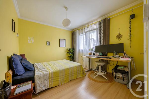 Appartement T5 à vendre  5 pièces - 99,16 m 2   CHAMBERY  - 73