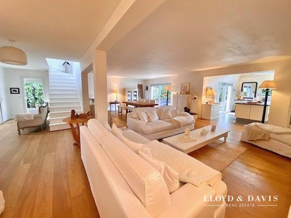 Superbe villa contemporaine haut de gamme