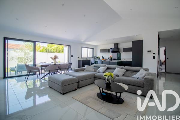 Maison à vendre 6 pièces 164 m² Nieul-sur-Mer