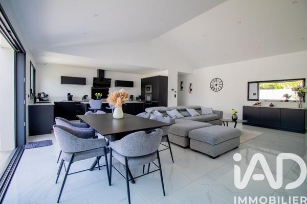 Maison à vendre 6 pièces 164 m² Nieul-sur-Mer