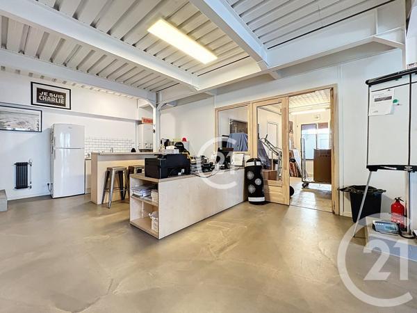 Appartement Local à vendre  3 pièces - 130 m2 MONTREUIL - 93