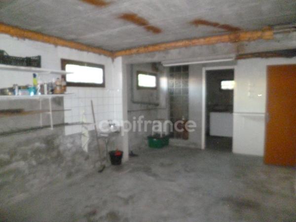 Maison à vendre 6 pièces, 4 chambres, sous-sol 2 garages PREMERY (58)