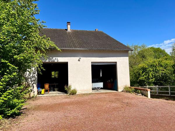 ENSEMBLE IMMOBILIER  MAISON + GARAGES ATELIERS