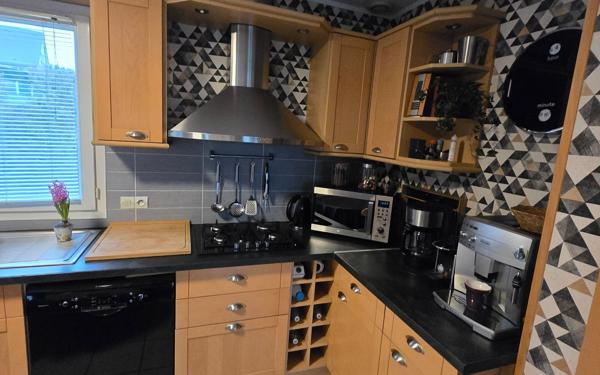 Maison à vendre    5 pièces •  Eu