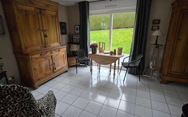 Maison à vendre    5 pièces •  Eu