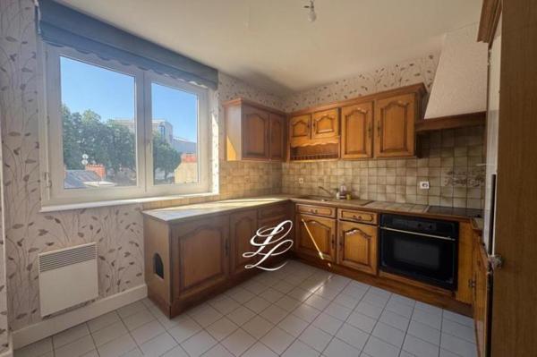 Vente - Appartement 5 pièces 136 m 2 LE MANS (72000)