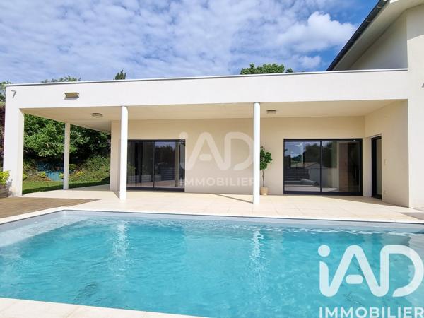 Maison à vendre 6 pièces 195 m² Rouffiac-Tolosan