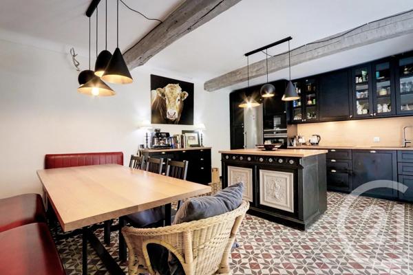 Maison à vendre  9 pièces - 270 m 2   PIGNANS  - 83