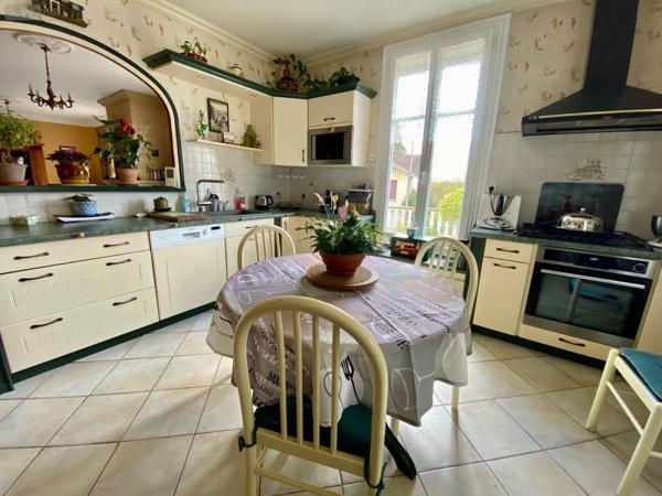 Maison à vendre à Vierzon dans le Cher (18100), ref : 044/1881