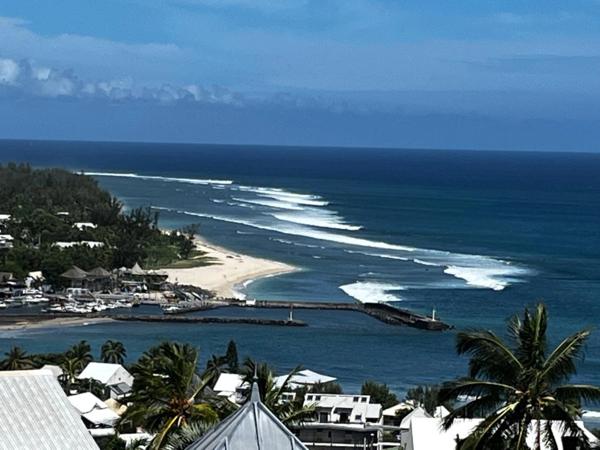 Villa à vendre 5 pièces vue océan SAINT GILLES LES BAINS (974)