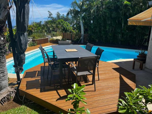 Villa à vendre 5 pièces vue océan SAINT GILLES LES BAINS (974)