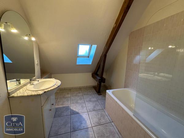 Maison à louer 4 pièces 81.89m²