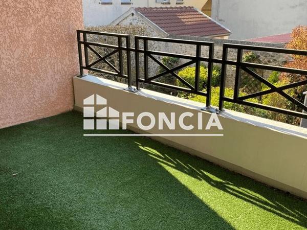 Location Appartement 3 pièces 84.2 m² - 16/18 RUE DES PRES DU ROI Coulommiers 77120