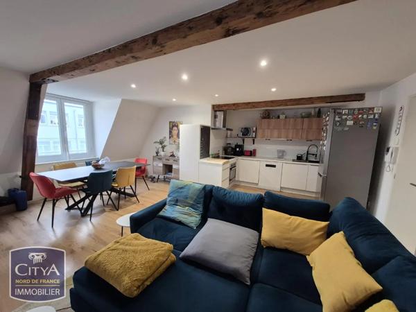 Appartement à louer 4 pièces 77.2m² Dunkerque (59140)