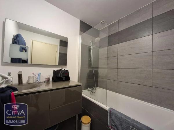 Appartement à louer 4 pièces 77.2m² Dunkerque (59140)