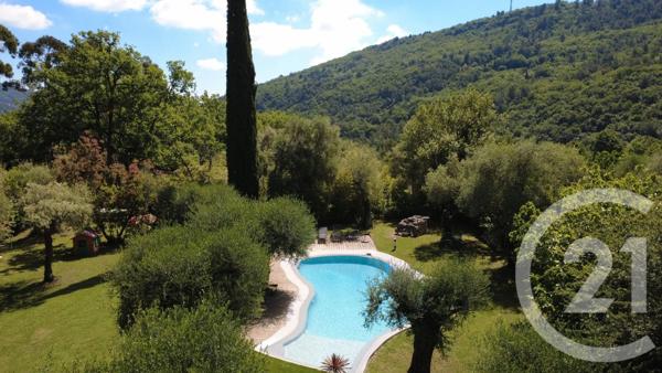 Maison à vendre  7 pièces - 200 m 2   LE BAR SUR LOUP  - 06