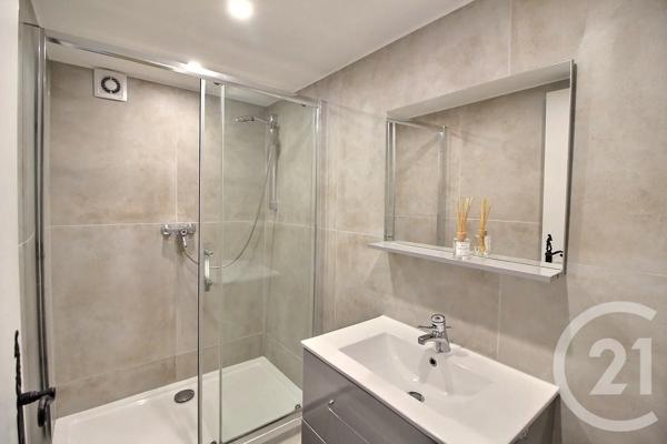 Maison à vendre  7 pièces - 200 m 2   LE BAR SUR LOUP  - 06