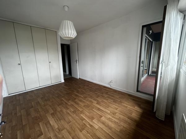 APPARTEMENT AVEC BALCON, GARAGE ET CAVE