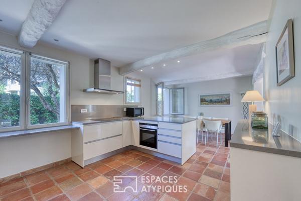 Bastide moderne avec jardin et piscine