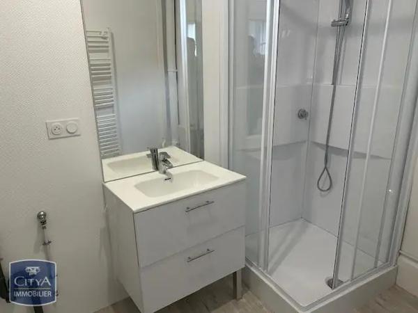 Appartement à louer 2 pièces 45.75m² Bourges (18000)