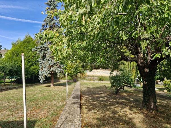 Vente                                                      Maison
                        
                     4 pièces                      79 m2                     à Saint-Fargeau-Ponthierry