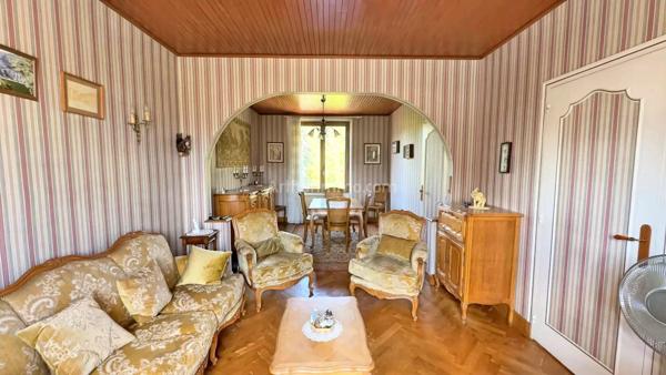 Vente                                                      Maison
                        
                     4 pièces                      79 m2                     à Saint-Fargeau-Ponthierry